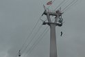 Einsatz BF Hoehenretter Koelner Seilbahn Hoehe Zoobruecke P2140